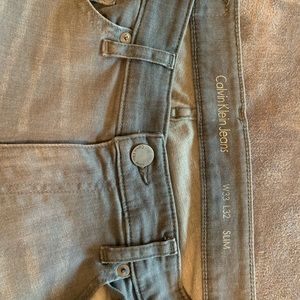 Grey Calvin Klein jeans size 32 !! Brand new !!